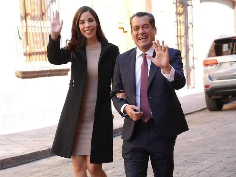 El periodista Jorge García Orozco continúa revelando detalles acerca de la vida de lujos de Diana Karina Barreras y de Sergio Gutiérrez Luna. Imágenes de los legisladores de la Cuarta Transformación