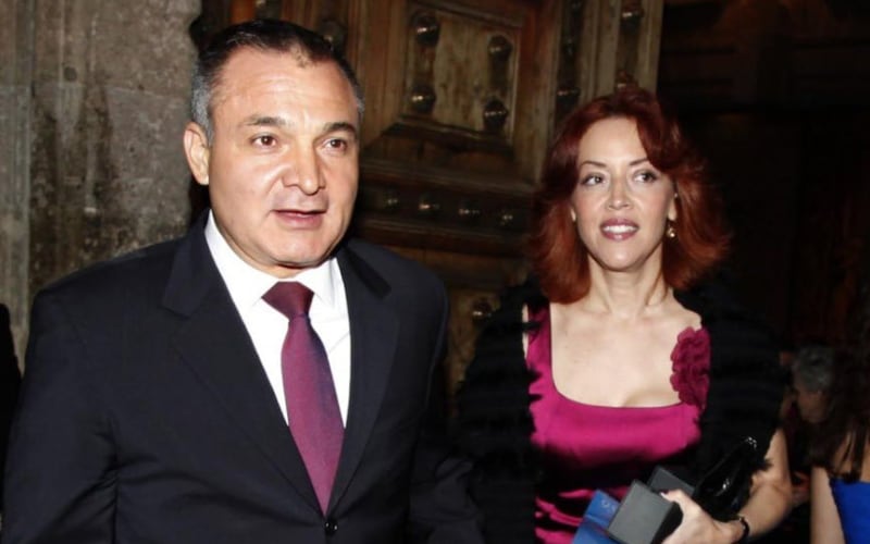 La esposa de Genaro García Luna se quejó de las condiciones en las que ha estado el exfuncionario García Luna y Linda Pereyra