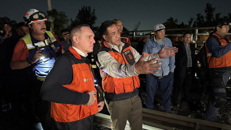 Adrián Rubalcava supervisa trabajos en el Metro CDMX