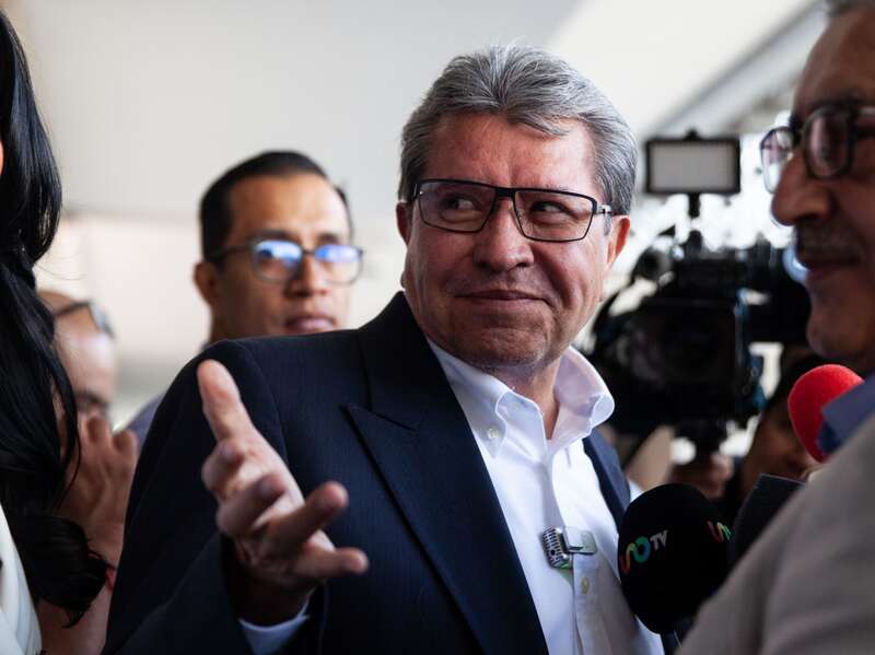 El diputado celebró la decisión del congreso de estados unidos El diputado en una conferencia de prensa