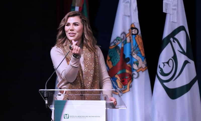 A la gobernadora de Baja California le retiraron su visa La mandataria en un evento oficial