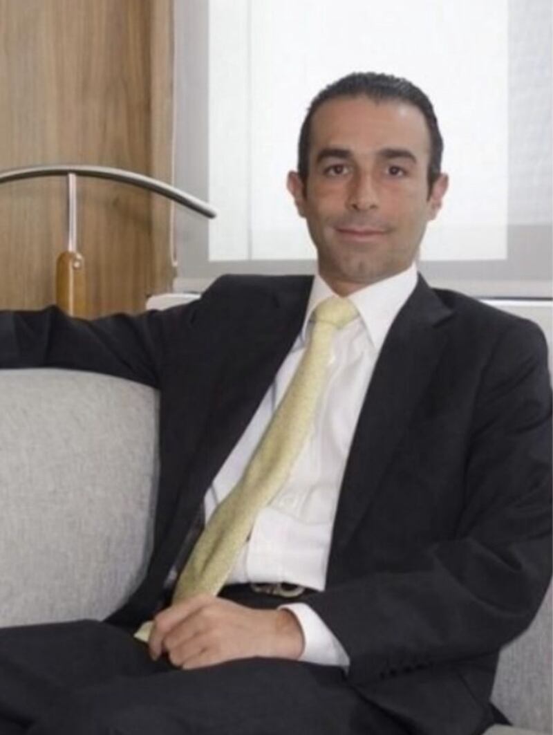 Después de ser intervenido, el abogado David Cohen falleció en un centro médico por heridas en la cabeza luego de ser impactado por un arma de fuego. David Cohen