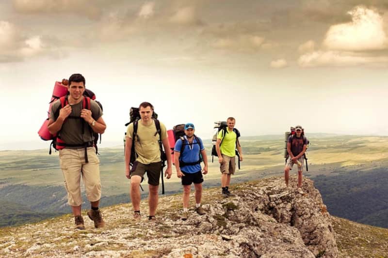 ONU Turismo revela las regiones que más aporta turistas a México. Imágenes de turistas.