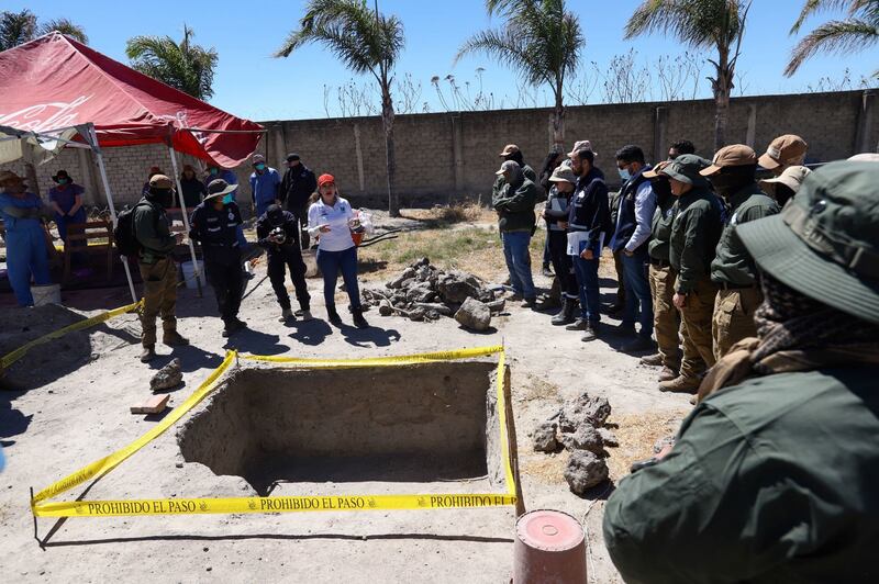 Trabajos de búsqueda en el Rancho Izaguirre. Rancho Izaguirre