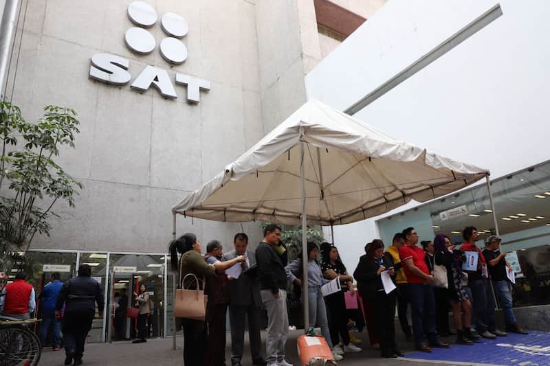 Oficinas del SAT Desde abril, las personas físicas deberán presentar su declaración anual