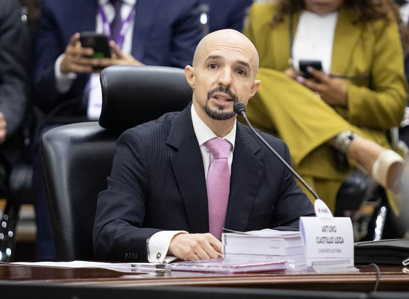 Arturo Castillo, consejero electoral del INE. Arturo Castillo en sesión del Instituto Nacional Electoral (INE) sobre el proceso electoral extraordinario del Poder Judicial de la Federación 2024-2025.