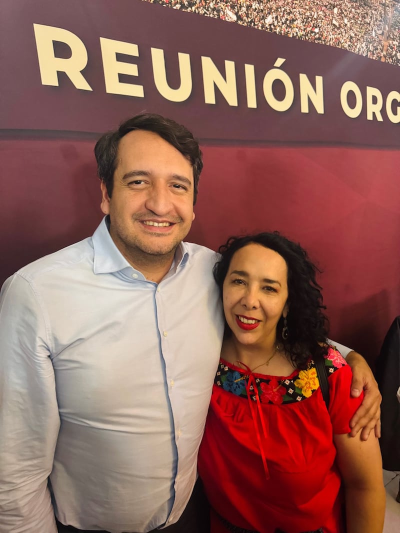 Andy López Beltrán y Araceli Brown