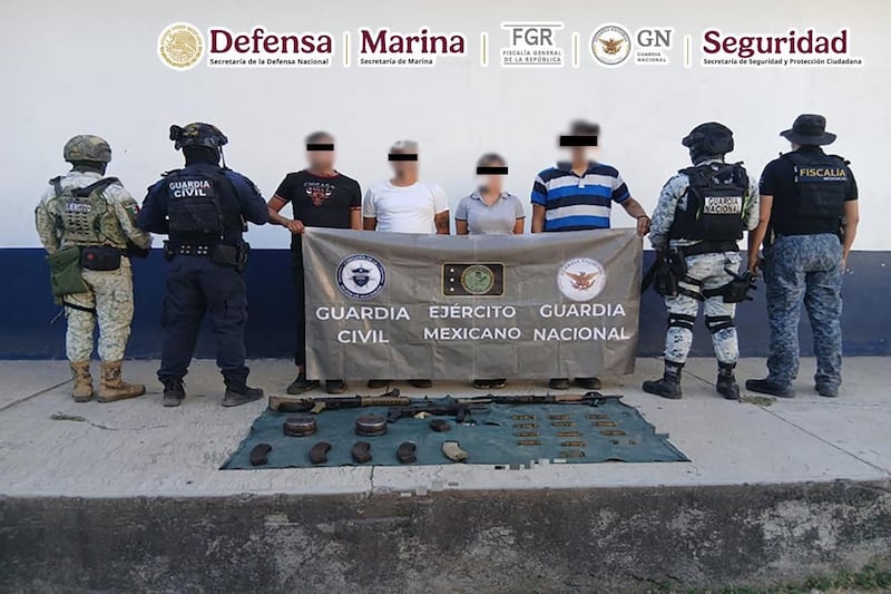 Como parte del Plan Michoacán por la Paz y la Justicia, elementos del Gabinete de Seguridad realizaron dos operativos en los municipios de Gabriel Zamora y Parácuaro. Gabinete de Seguridad