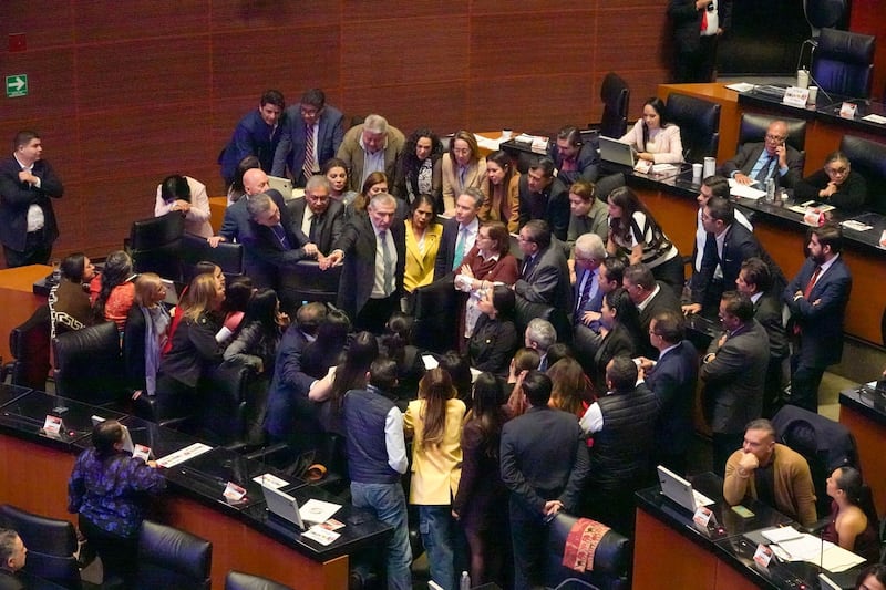 Senadores de Morena