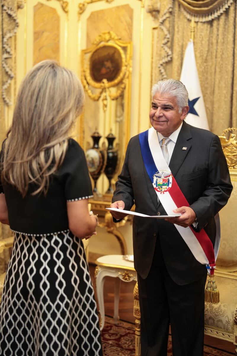 Mulino también ganó las elecciones aún cuando casi lo inhabilitan José Mulino