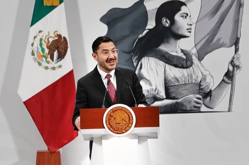 El director del ISSSTE durante la 'Mañanera del Pueblo' presentó el Decálogo para una Alimentación y Vida Saludable Martí Batres en Palacio Nacional