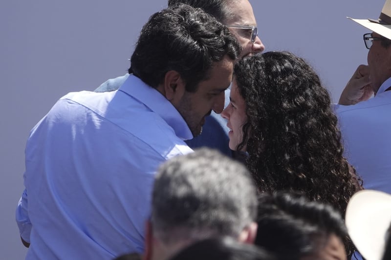 Andy y Luisa Alcalde