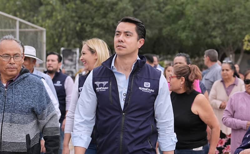Felifer Macías, presidente municipal de Querétaro Felifer Macías, presidente municipal de Querétaro, es quien encabeza las preferencias a la gubernatura del estado, de acuerdo con Campaigns & Elections México
