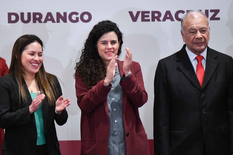 Karen Castrejón, Luisa María Alcalde y Alberto Anaya