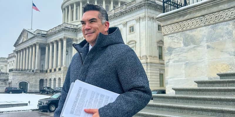 Alejandro ‘Alito’ Moreno, presidente nacional del PRI y diputado federal, anunció en su cuenta de X que se encuentra en Washington, D.C. Alito Moreno explicó que acudió a EUA para sostener reuniones privadas sobre temas clave en la relación entre México y Estados Unidos.