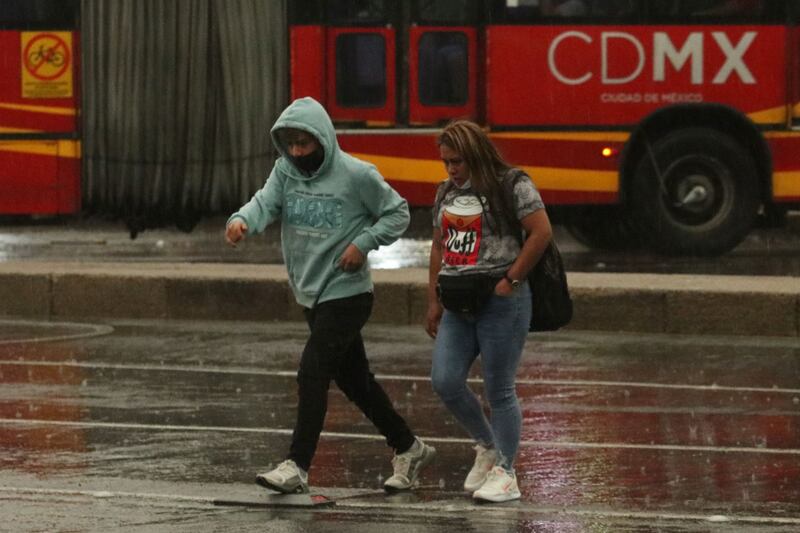 Protección civil activo alerta amarilla en 8 alcaldías por pronóstico de fuerte lluvias en la capital. Lluvias