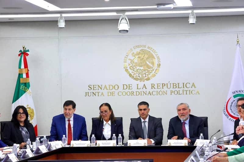 Este 30 de abril de 2025, Omar García Harfuch, secretario de Seguridad y Protección Ciudadana, compareció en el Senado de la República. En la imagen, el senador Gerardo Fernández Noroña; la senadora Lucía Trasviña, Omar García Harfuch, secretario de Seguridad y Protección Ciudadana y el senador Adán Augusto López.
