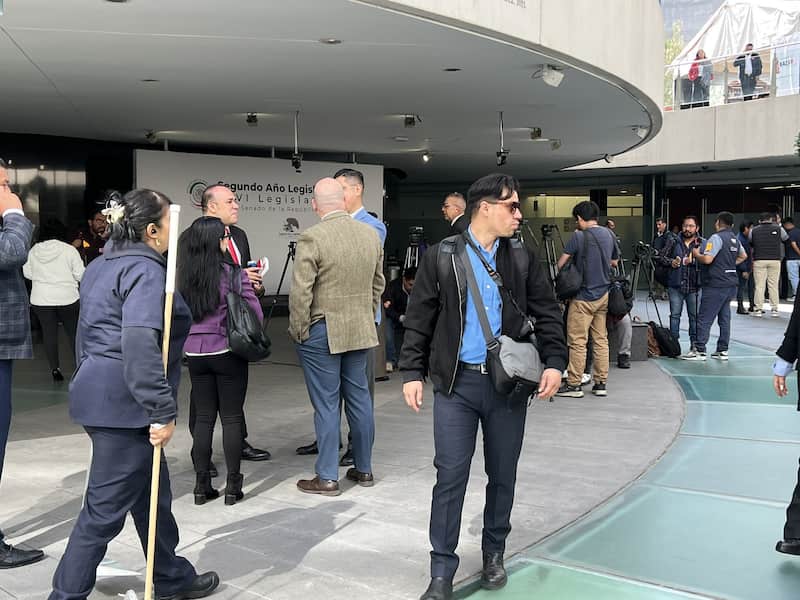 Impiden el acceso a la prensa al Senado Senado