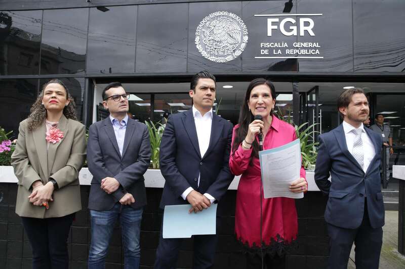 La dirigencia del PAN fueron a la FGR por el caso Vector Panistas acudieron a la FGR para exigir que se investigue el caso Vector