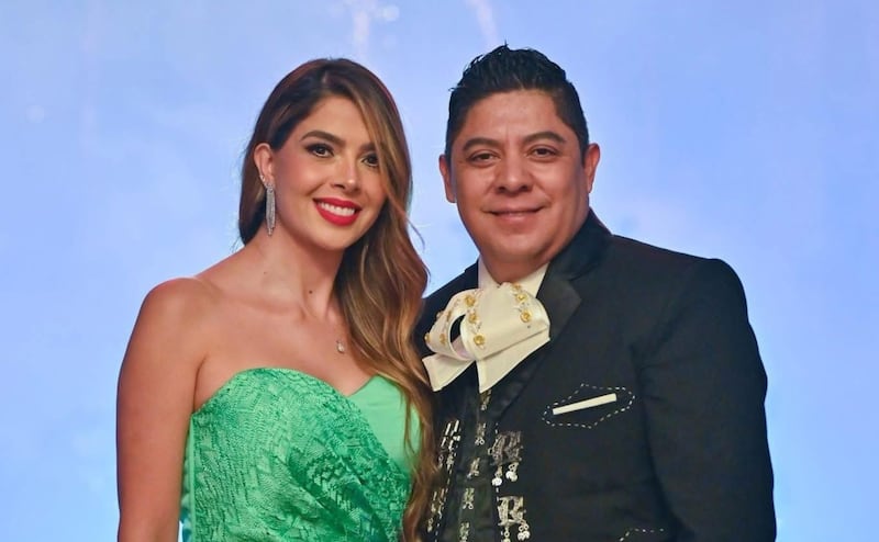 Ricardo Gallardo y Ruth González Silva Ricardo Gallardo y Ruth González Silva