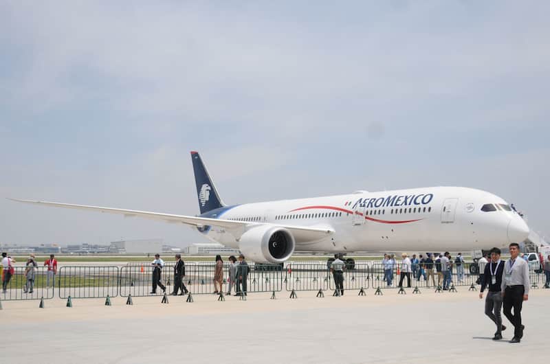 Una aeronave de Aeromexico. Aeromexico fue reconocida como la aerolínea global más puntual del 2024, según un reporte de Cirium.