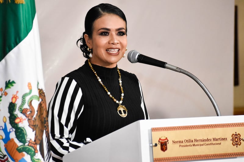 Norma Otilia reunión Ardillo