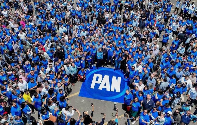 El Coordinador Nacional de los Diputados Locales del PAN, Anuar Azar, juntó en Atizapán de Zaragoza a más de 2 mil liderazgos del partido. Imágenes del evento encabezado por Anuar Azar y el edil Pedro Rodríguez.
