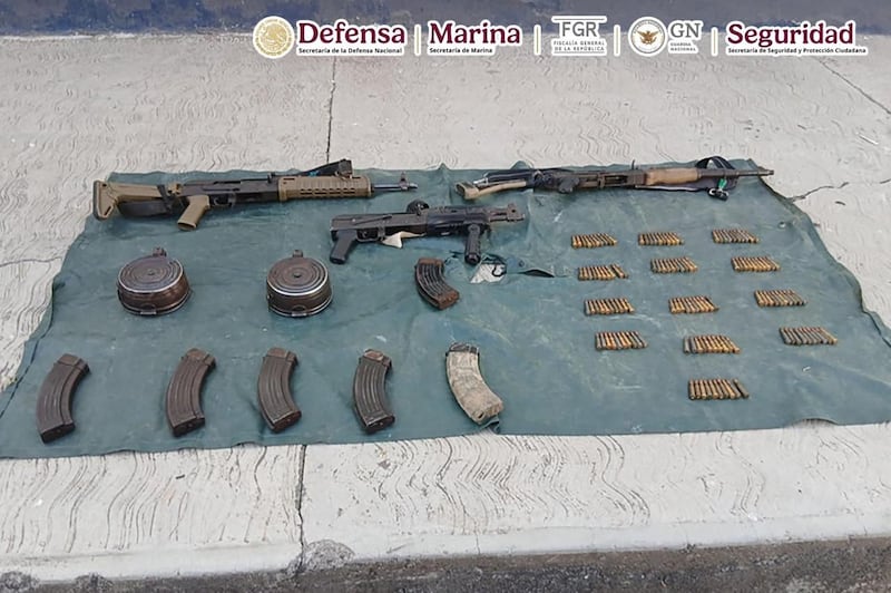 Como parte del Plan Michoacán por la Paz y la Justicia, elementos del Gabinete de Seguridad realizaron dos operativos en los municipios de Gabriel Zamora y Parácuaro. Gabinete de Seguridad