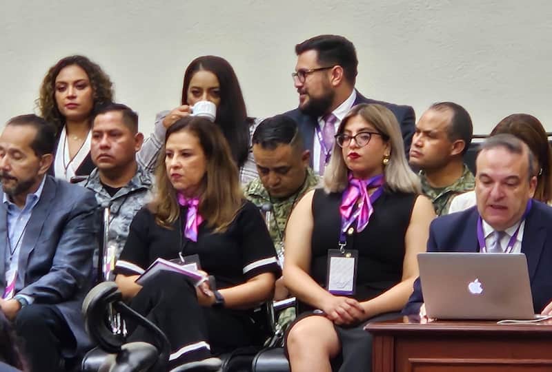 Se reportó la presencia de militares durante la sesión del Consejo General del INE sobre la elección al Poder Judicial de la Federación este 1 de junio de 2025. En la imagen, militares durante la sesión del Consejo General del INE sobre la elección al Poder Judicial de la Federación este 1 de junio de 2025.