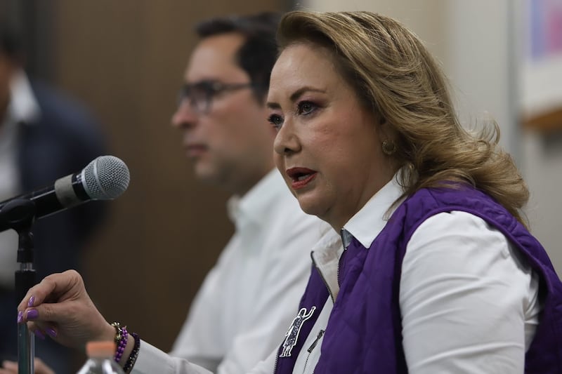 yasmin-esquivel-conferencia