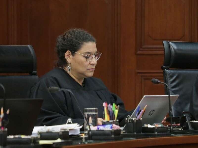 Lenia Batres, ministra de la Suprema Corte. Lenia Batres en una sesión de la Corte.